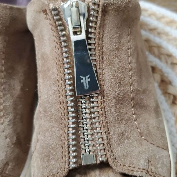 Frye Tan Lena Suede Zipper Slide In Sneakers SZ 8.5 - Picture 4 of 12